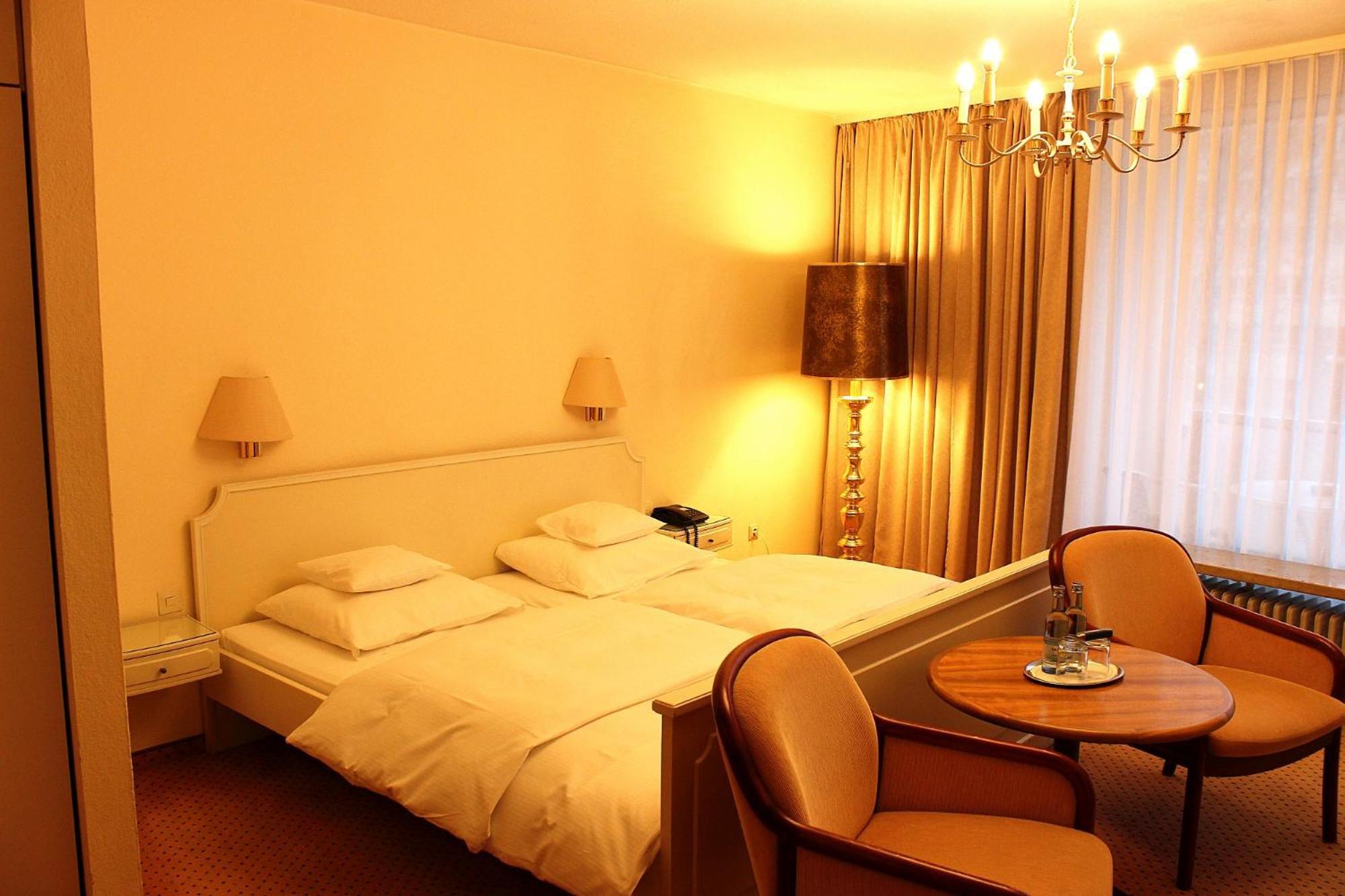Gaestehaus Sophienstrasse Stuttgart Ngoại thất bức ảnh
