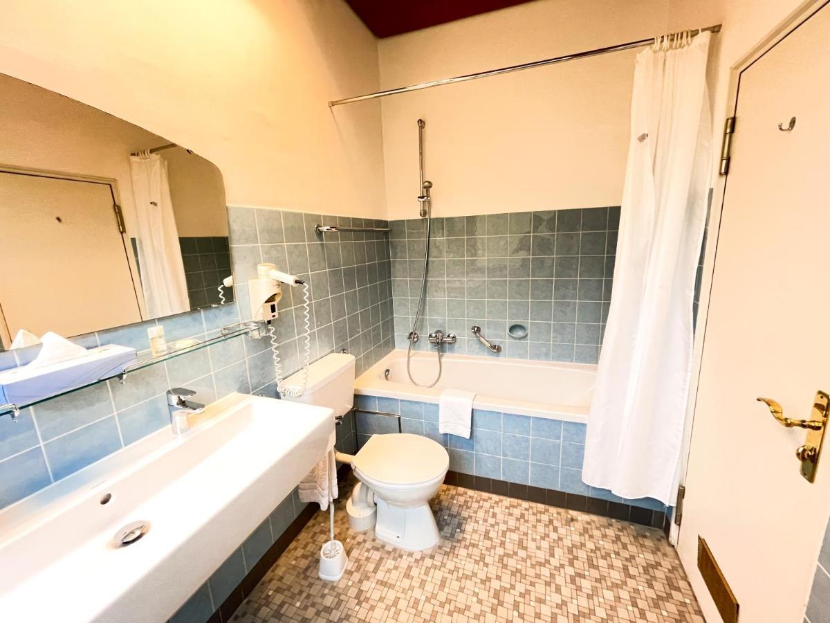Gaestehaus Sophienstrasse Stuttgart Ngoại thất bức ảnh